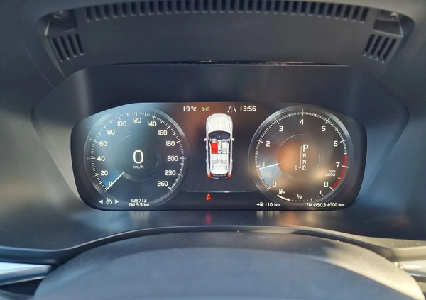 Volvo XC 60 cena 138900 przebieg: 125712, rok produkcji 2018 z Pionki małe 436